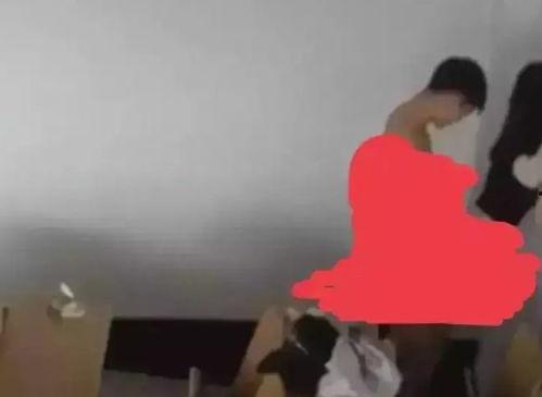 沧州情侣吃瓜事件