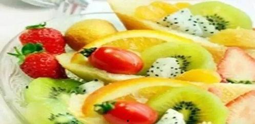 建业幼儿园吃瓜