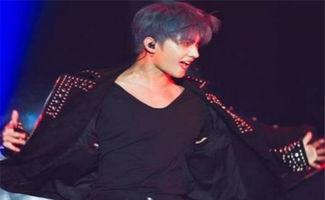 国外跳舞的网红男明星,揭秘国外跳舞网红男明星的魅力之旅